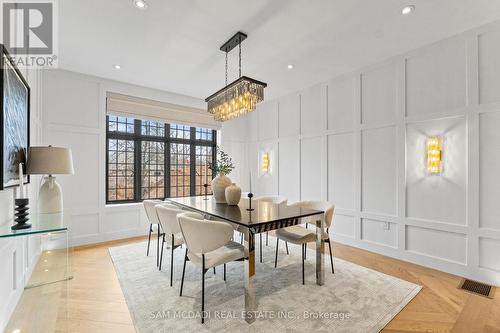 977 Unsworth Avenue, Burlington, ON - Indoor Photo Showing Dining Room