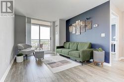 1013 - 75 KING WILLIAM CRESCENT Richmond Hill, ON L4B 0C1