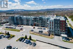 120 - 4 KIMBERLY LANE  Collingwood, ON L9Y 5B4