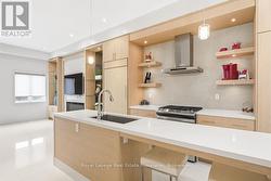 228 VELLWOOD COMMON  Oakville, ON L6L 0E8