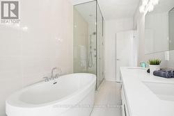 LRG Walk-in closet, + beautifully finished ensuite - 