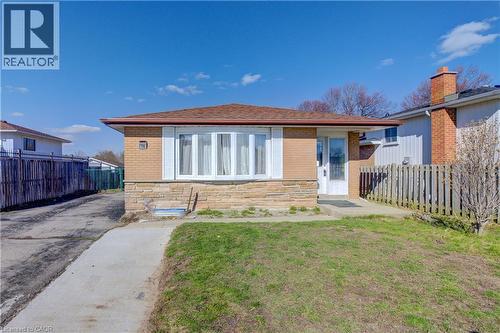 110 Hazelglen Drive, Kitchener, ON - Outdoor