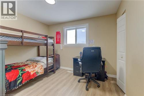 110 Hazelglen Drive, Kitchener, ON - Indoor Photo Showing Bedroom