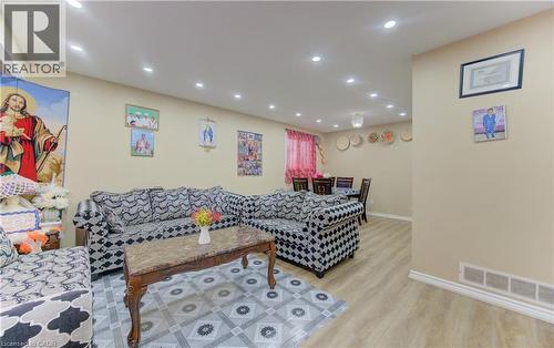 110 Hazelglen Drive, Kitchener, ON - Indoor