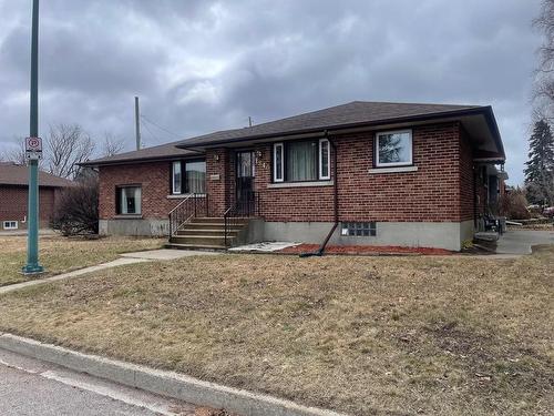 1840 McGregor Avenue  Thunder Bay, ON P7E 5E8