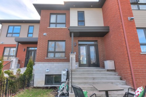 Front of Structure - 1212 Rue Fournelle, La Prairie, QC - Outdoor With Exterior