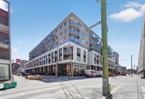 PH819-350 Rue Eleanor  Montréal (Le Sud-Ouest), QC H3C 0T5