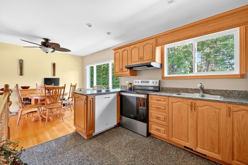 Cuisine - 59 Rue Frontenac, Shawville, QC - Indoor Photo Showing Kitchen With Double Sink