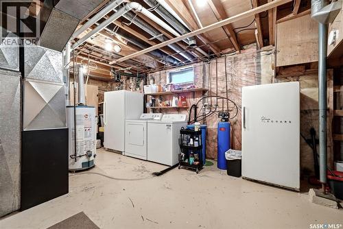 224 Mikkelson Drive, Regina, SK - Indoor Photo Showing Laundry Room