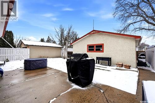 224 Mikkelson Drive, Regina, SK - Outdoor
