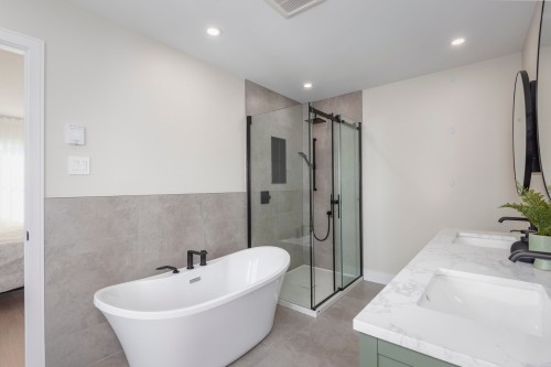 Chambre à coucher - 57 Boul. Beaconsfield, Beaconsfield, QC - Indoor Photo Showing Other Room