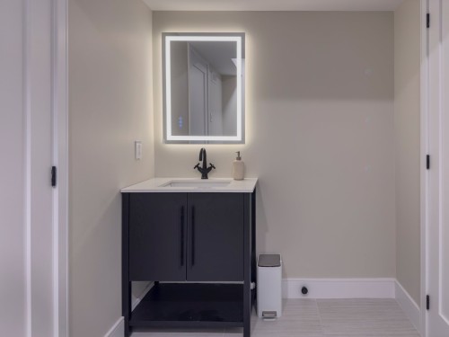 Salle de jeux - 57 Boul. Beaconsfield, Beaconsfield, QC - Indoor