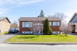 5615 Av. Raoul  Longueuil (Saint-Hubert), QC J3Y 7P2