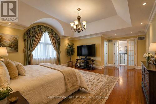3496 Burningoak Crescent, Mississauga, ON - Indoor Photo Showing Bedroom