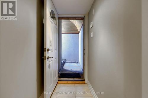 3496 Burningoak Crescent, Mississauga, ON - Indoor Photo Showing Other Room