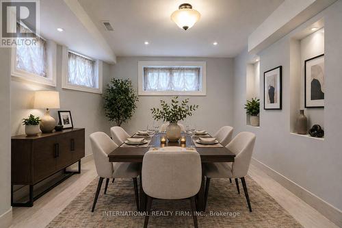 3496 Burningoak Crescent, Mississauga, ON - Indoor Photo Showing Dining Room