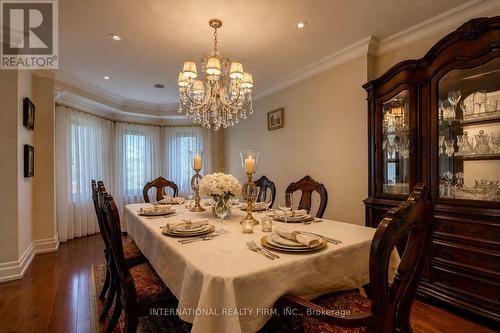 3496 Burningoak Crescent, Mississauga, ON - Indoor Photo Showing Dining Room