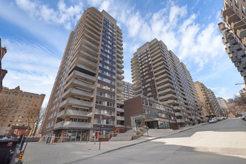 Front of Structure - Ph-1924-3450 Rue Drummond, Montréal (Ville-Marie), QC - Outdoor With Facade