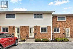 32 MONTCLAIR Crescent Simcoe, ON N3Y 4R9