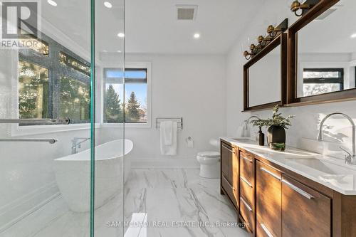1610 Kenmuir Avenue, Mississauga, ON - Indoor Photo Showing Bathroom