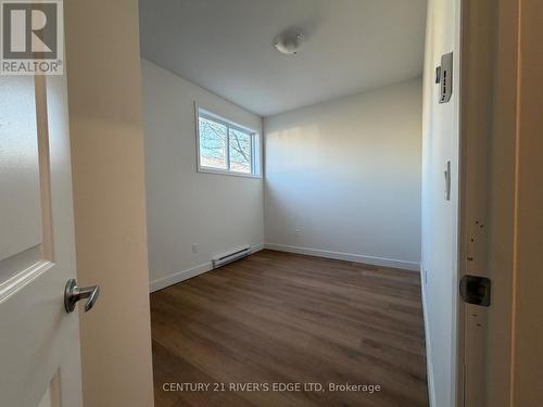 131 Gore Street E, Perth, ON - Indoor Photo Showing Other Room