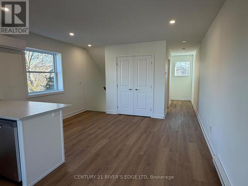 131 Gore Street E, Perth, ON - Indoor Photo Showing Other Room