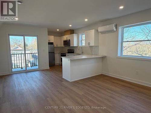 131 Gore Street E, Perth, ON - Indoor Photo Showing Kitchen