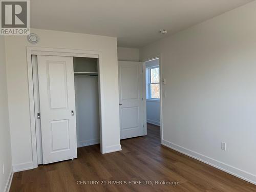 131 Gore Street E, Perth, ON - Indoor Photo Showing Other Room