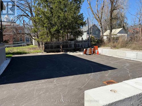 131 Gore Street E, Perth, ON - Outdoor