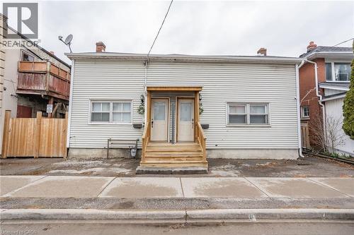 38 BRUCE Street  Oshawa, ON L1H 1P7