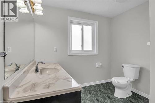 115 Daimler Drive, Kitchener, ON - Indoor Photo Showing Bathroom