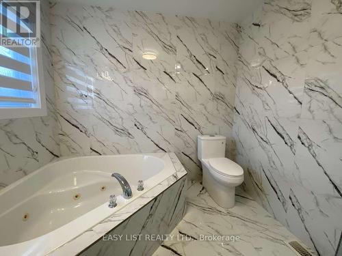125 Steepleridge Street, Kitchener, ON - Indoor Photo Showing Bathroom