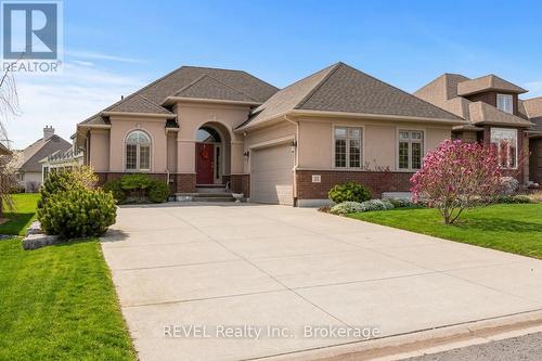 32 MAGNOLIA LANE  Welland (Hwy 406/Welland), ON L3B 6H9
