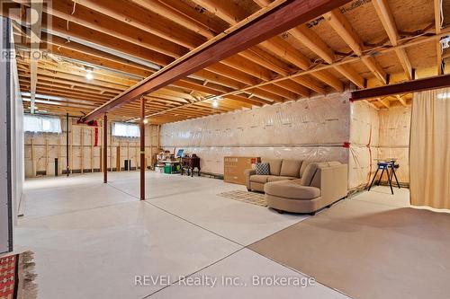 32 Magnolia Lane, Welland (Hwy 406/Welland), ON - Indoor Photo Showing Basement