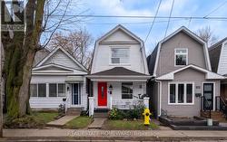 146 GLEDHILL AVENUE Toronto, ON M4C 5L1