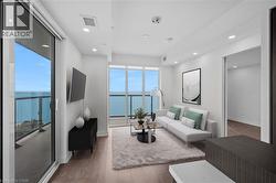 370 MARTHA Street Unit# 1503 Burlington, ON L7R 0G9