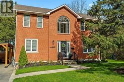 209 RIFLE RANGE Road  Hamilton, ON L8S 3B8