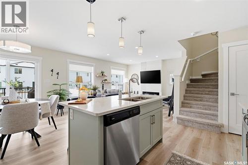 535 Schmeiser Avenue, Saskatoon, SK - Indoor Photo Showing Kitchen With Double Sink