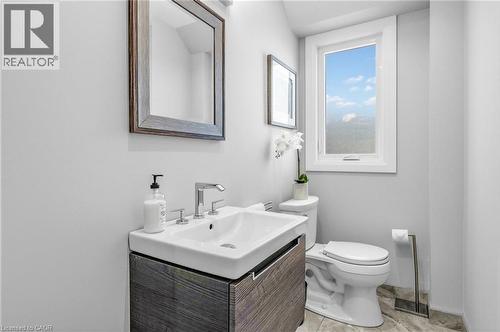 315 Swinburne Road, Burlington, ON - Indoor Photo Showing Bathroom
