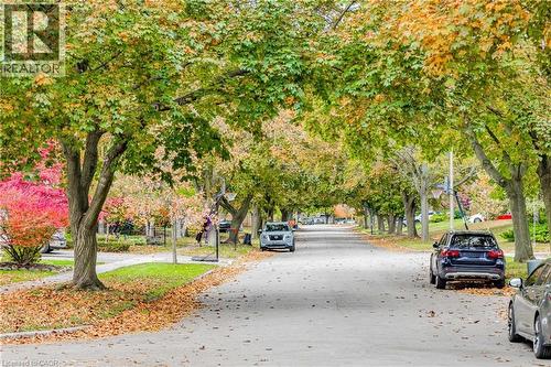 315 Swinburne Road, Burlington, ON - Outdoor
