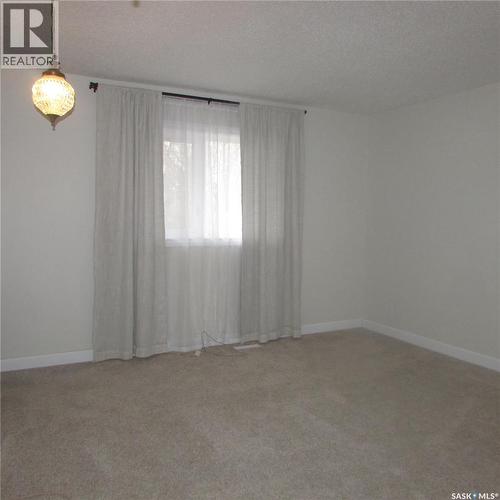 291 Williston Drive, Regina, SK - Indoor Photo Showing Other Room