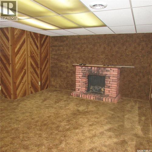 291 Williston Drive, Regina, SK - Indoor With Fireplace