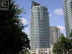 209 - 33 ELM DRIVE W Mississauga, ON L5B 4M2