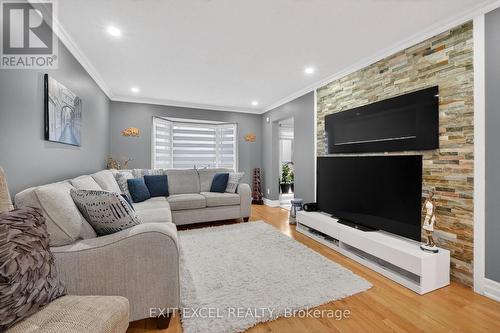58 Fireside Crescent, Ottawa, ON - Indoor Photo Showing Living Room With Fireplace