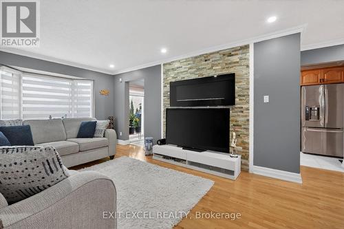 58 Fireside Crescent, Ottawa, ON - Indoor Photo Showing Living Room With Fireplace