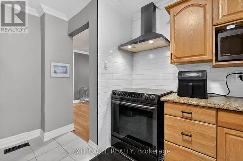 58 Fireside Crescent, Ottawa, ON - Indoor Photo Showing Kitchen