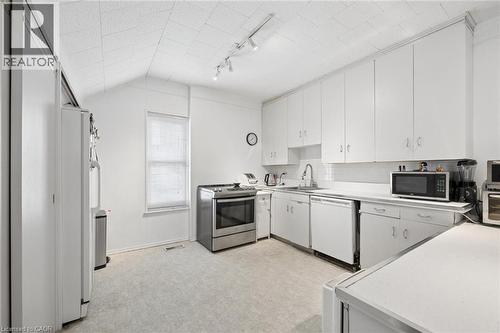 64 Francis Street N, Kitchener, ON - Indoor Photo Showing Kitchen