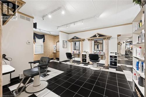 64 Francis Street N, Kitchener, ON - Indoor