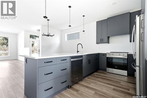 3917 Qu'Appelle Drive, Regina, SK - Indoor Photo Showing Kitchen With Upgraded Kitchen