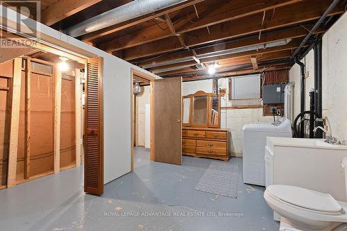 10 Robert Road, Perth, ON - Indoor Photo Showing Other Room